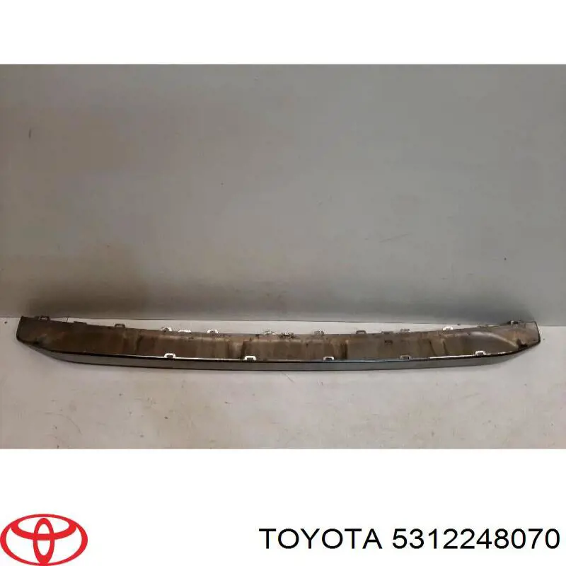 5312248070 Toyota молдинг решетки радиатора нижний