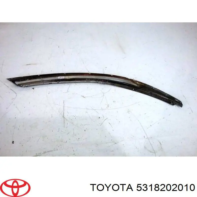 5318202010 Toyota Реснички фары, правой