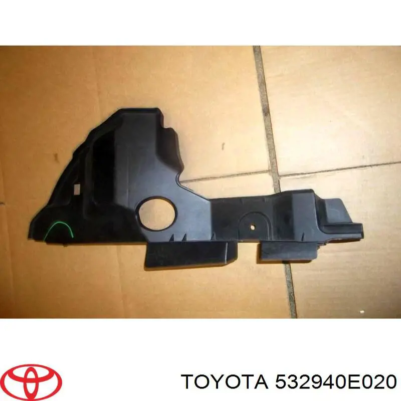 532940E020 Toyota Воздуховод (дефлектор) радиатора левый