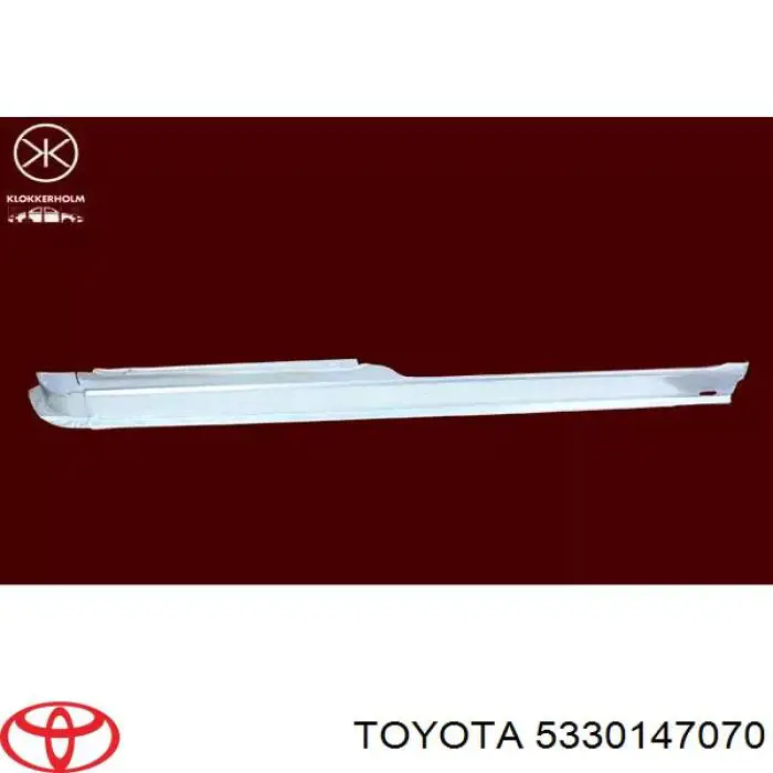 Капот на Toyota Prius Plus (Тойота Приус)