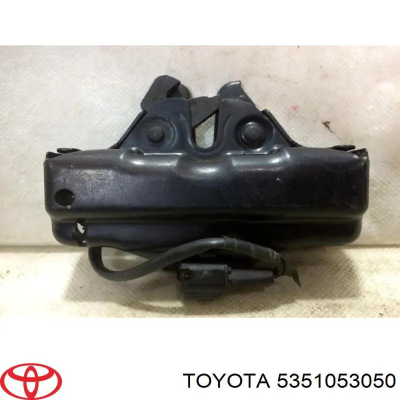 Замок капота Toyota 5351053050 цена, от 22.80 USD
