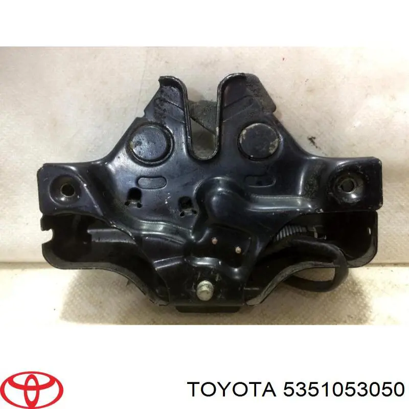 5351053050 Toyota Запор капота (замок и привод замка капота)