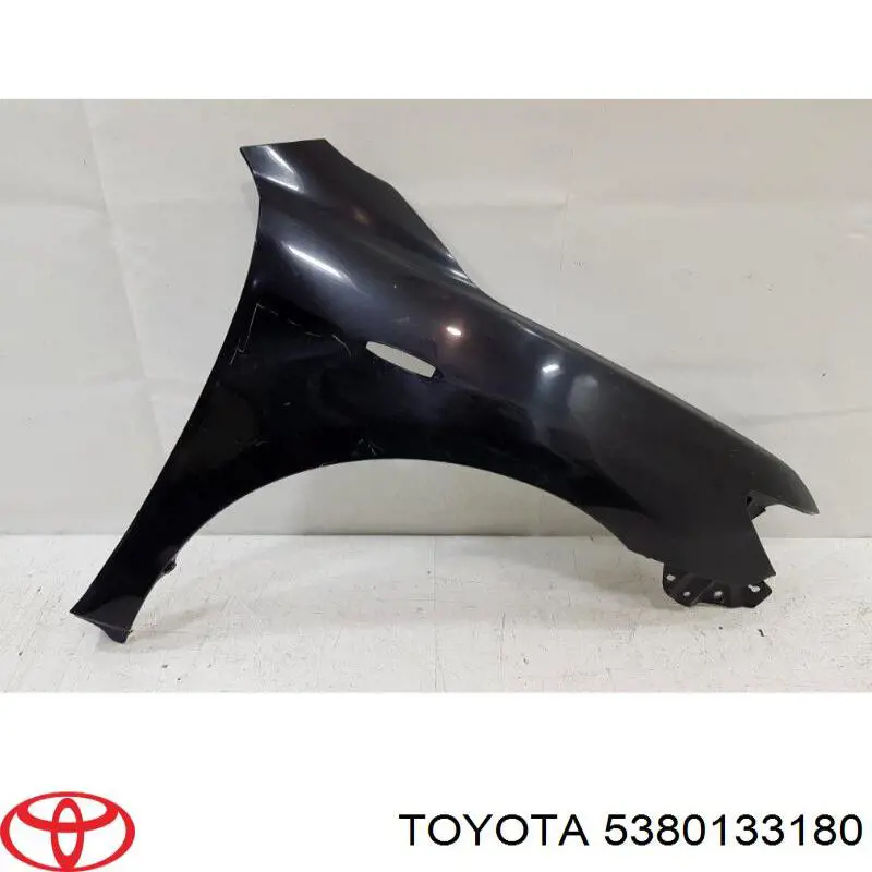 Крыло переднее правое Toyota 5380133180