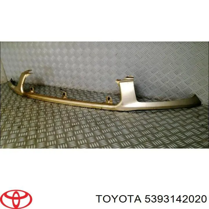 Накладка фар нижняя TOYOTA 5393142020