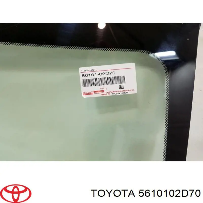 5610102D70 Toyota стекло лобовое