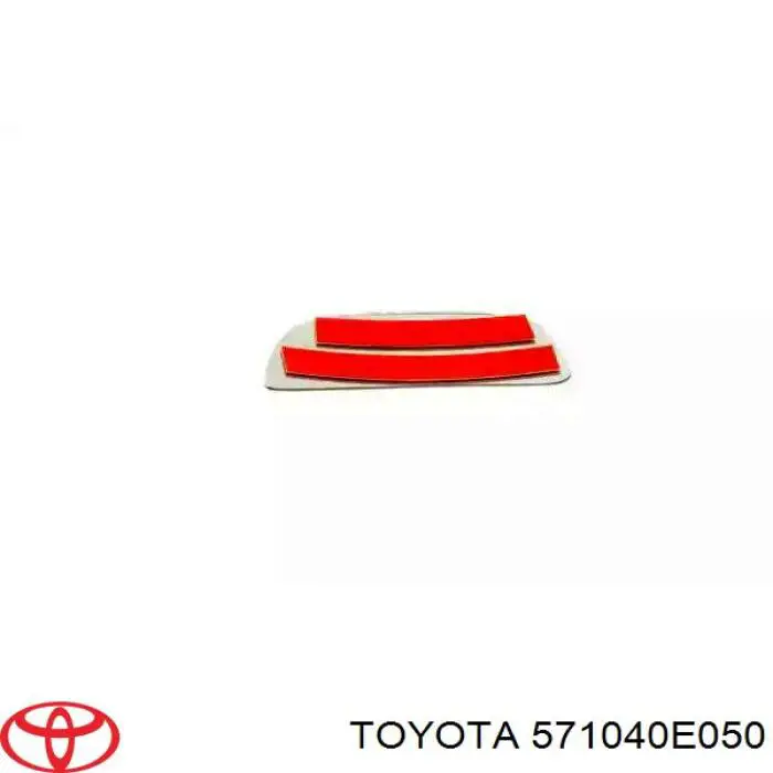 571040E050 Toyota suporte inferior do radiador (painel de montagem de fixação das luzes)