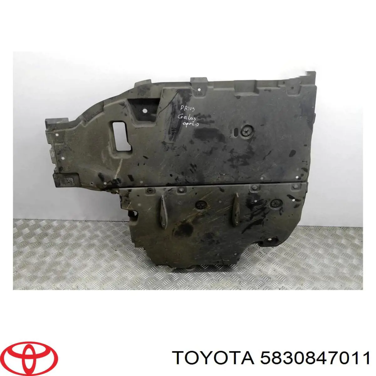 5830847011 Toyota 