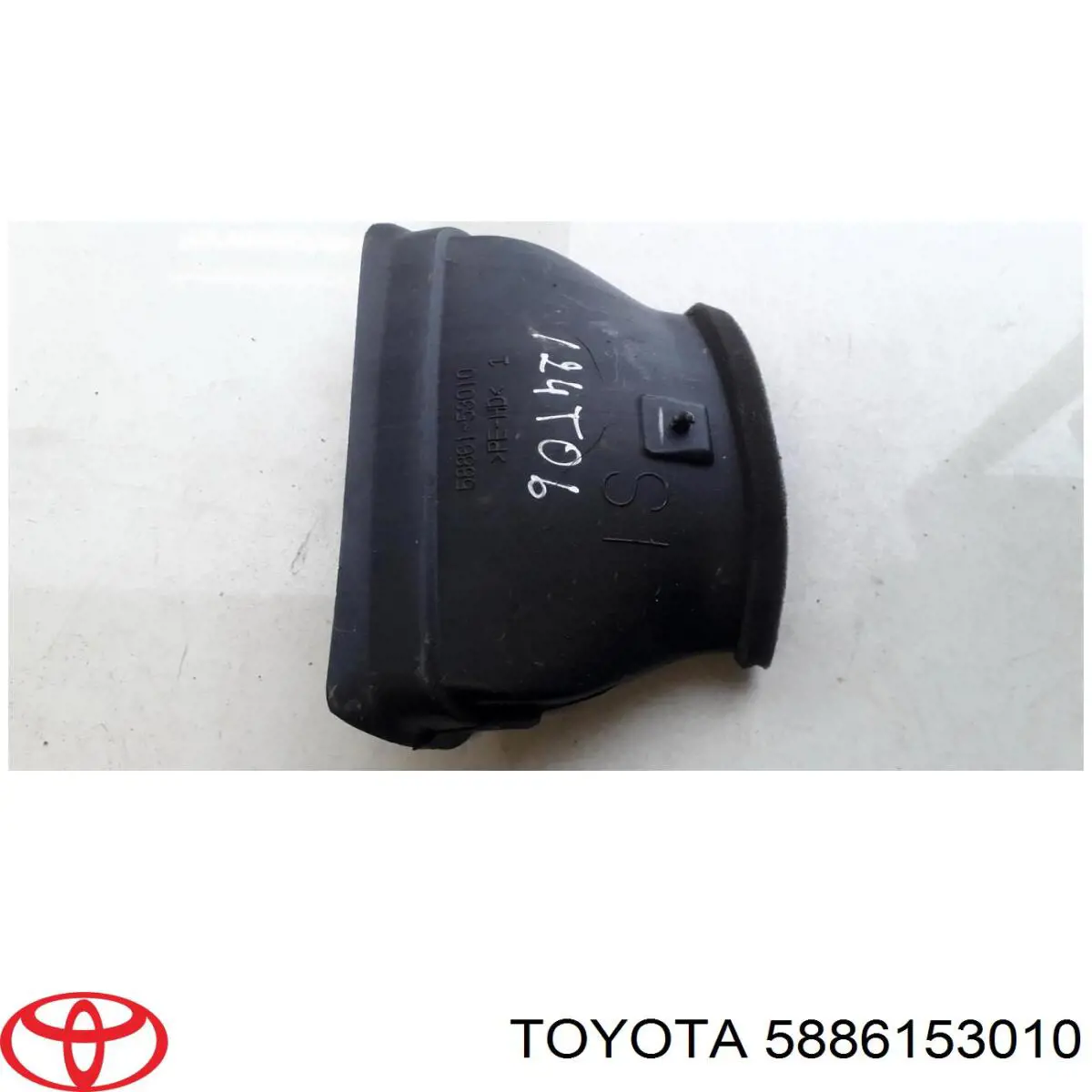 5886153010 Toyota 