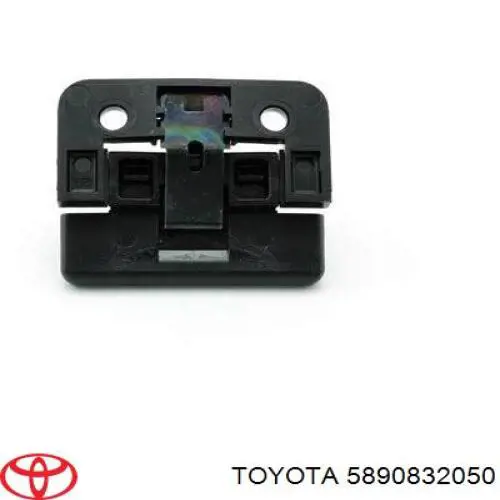 Замок перчаточного ящика на Toyota Camry V30