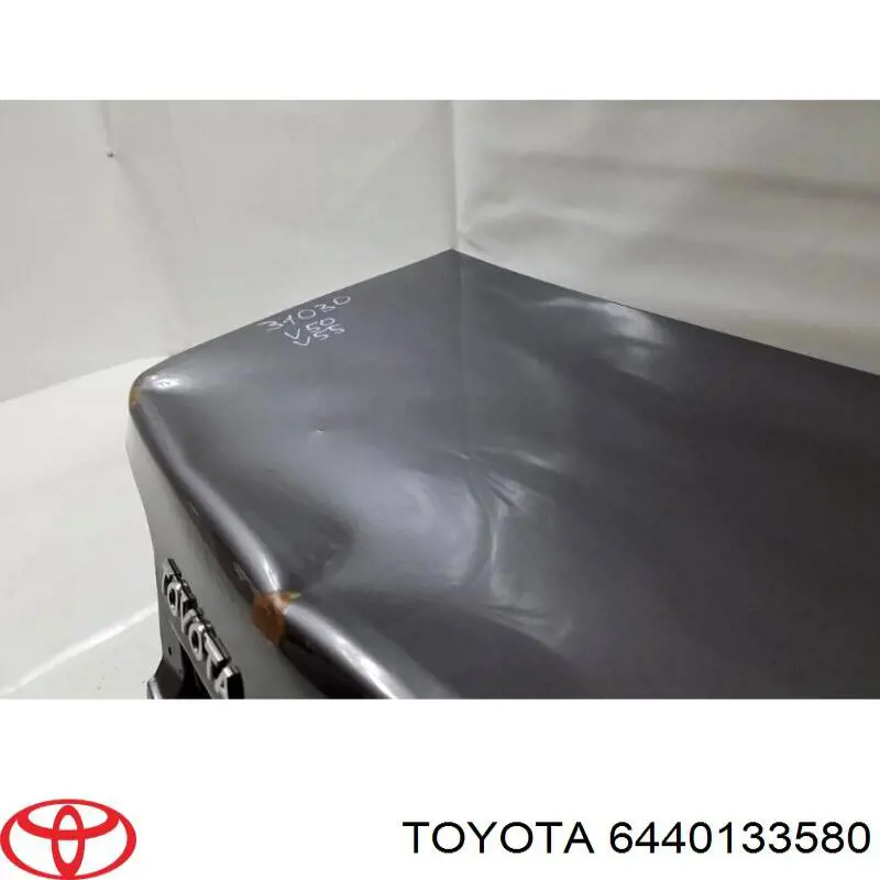 Купить Крышка багажника Тойота Камри VII V50
