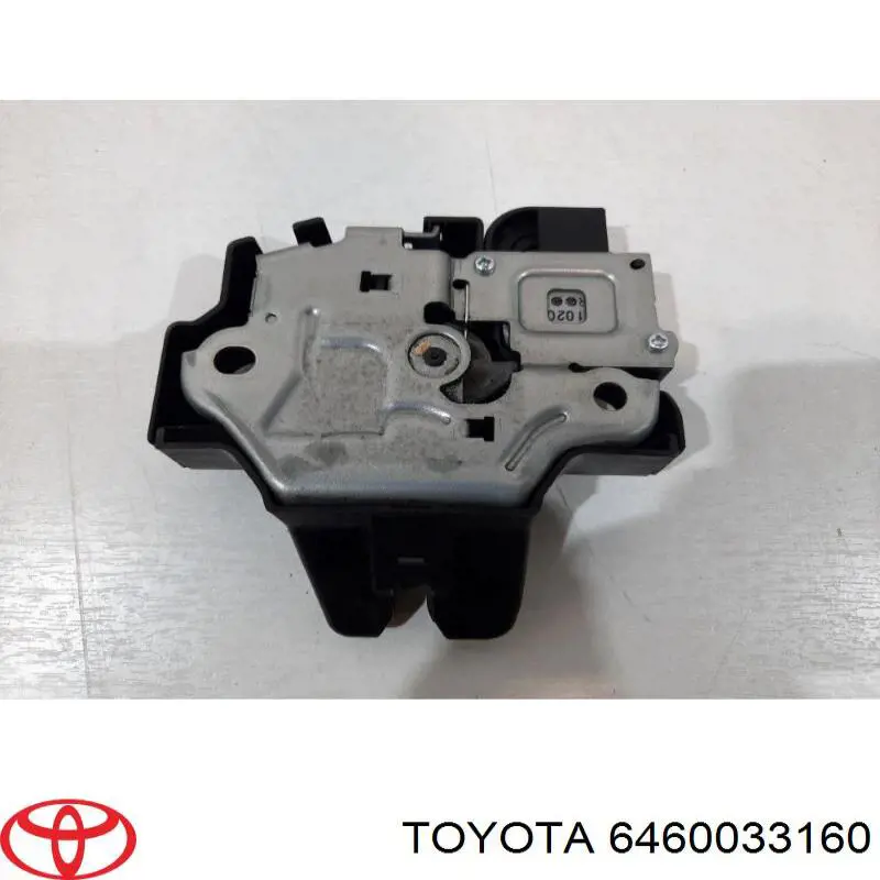 6460033160 Toyota fecho de tampa de porta-malas (de 3ª/5ª porta traseira)