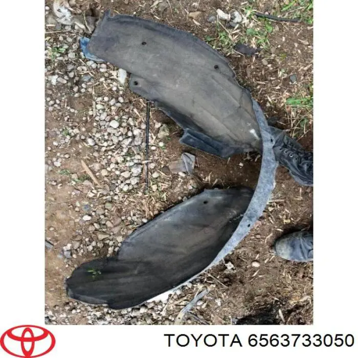 Guarda-barras do pára-lama traseiro direito para Toyota Camry (V50)
