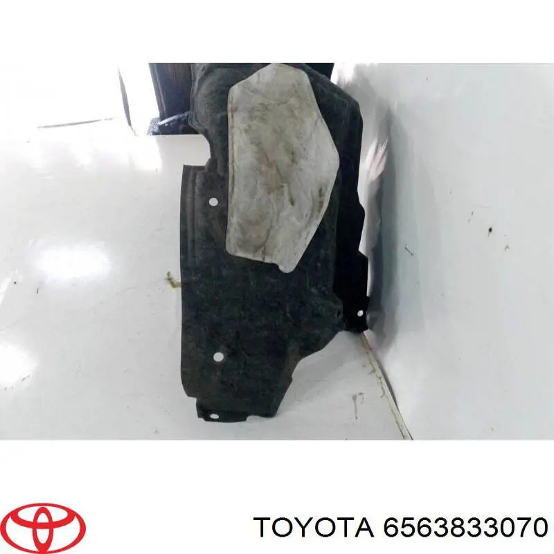 Подкрылок задний левый 6563833070 Toyota