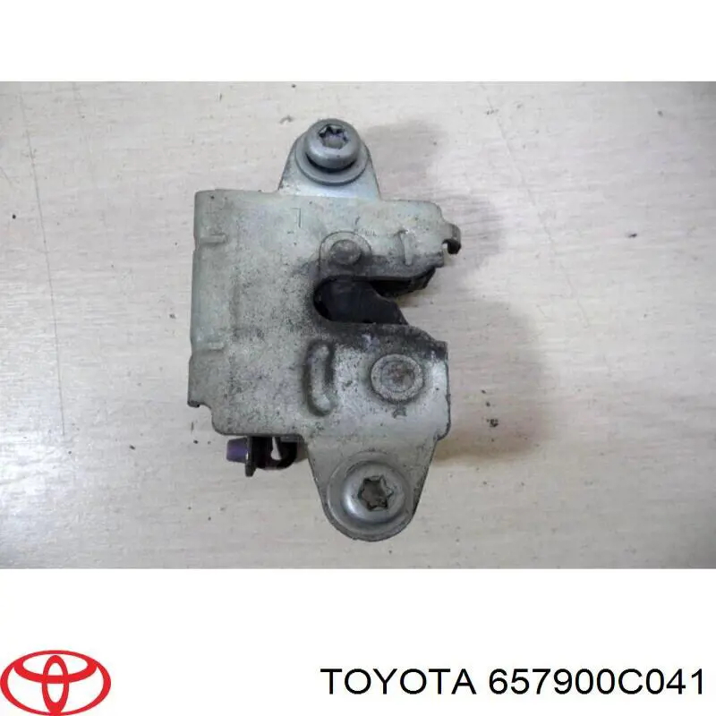  Toyota 657900C041 цена, от 31.67 USD