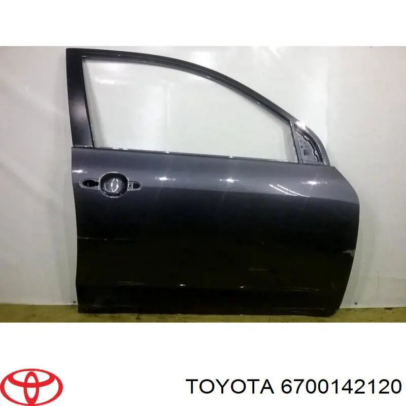 Дверь передняя правая Toyota 6700142120