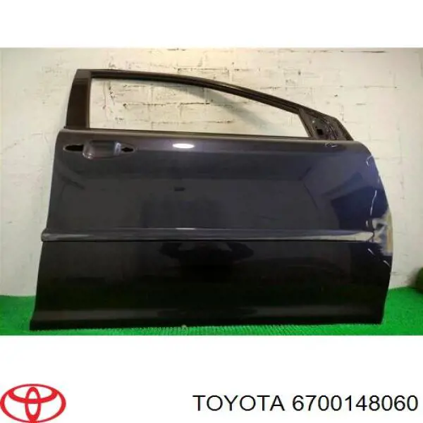 Дверь передняя правая Toyota 6700148060