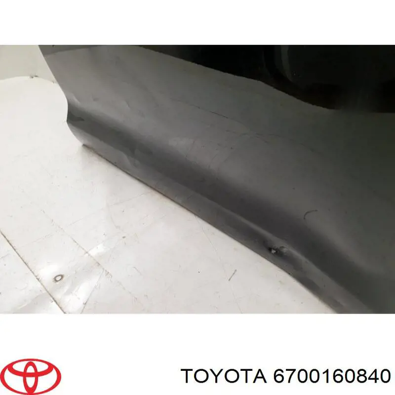 Пассажирская передняя дверь Toyota 6700160840