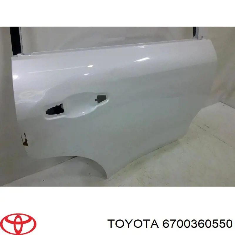 Дверь задняя правая Toyota 6700360550