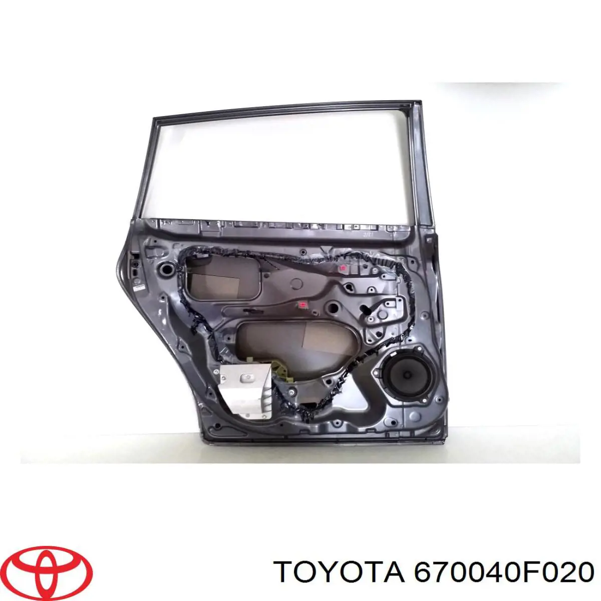 Дверь задняя левая 670040F020 Toyota