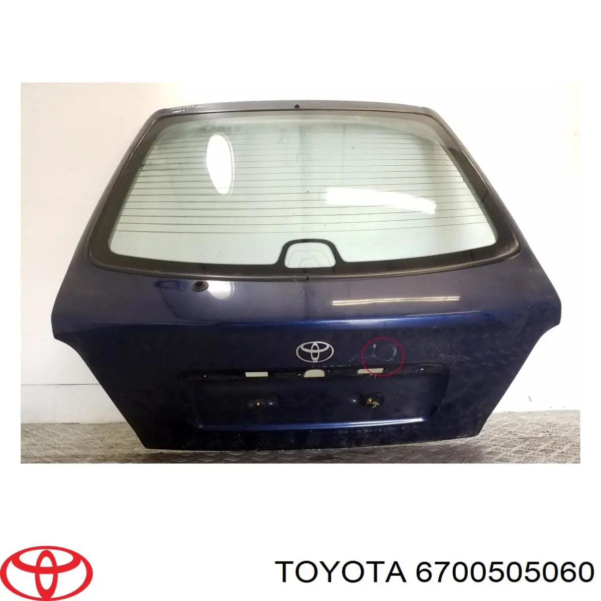 6700505060 Toyota Задняя дверь