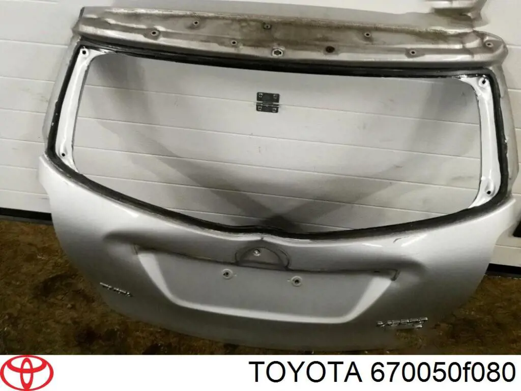 Купить 670050F080 Toyota Дверь задняя багажная