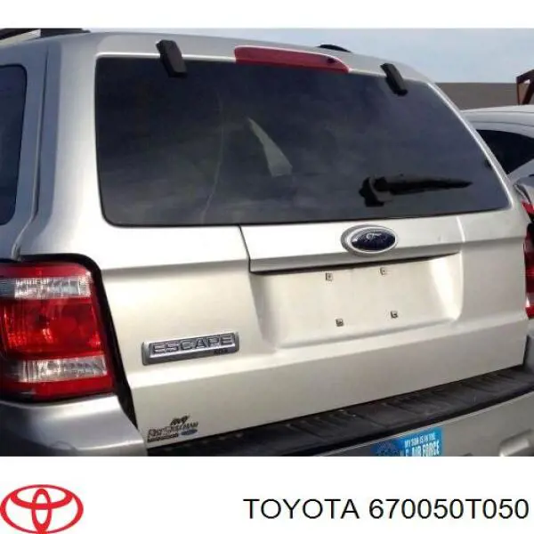 670050T050 Toyota Задняя дверь