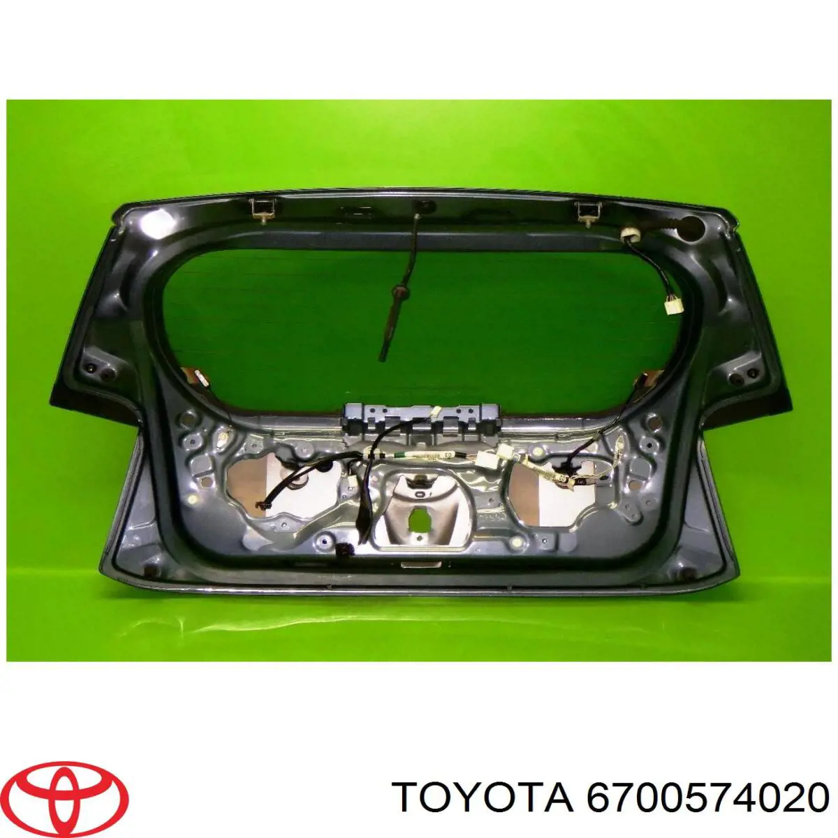 6700574020 Toyota Задняя дверь