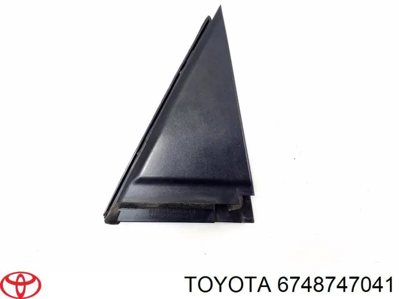 6748747041 Toyota Уплотнитель двери задней правой (на двери)