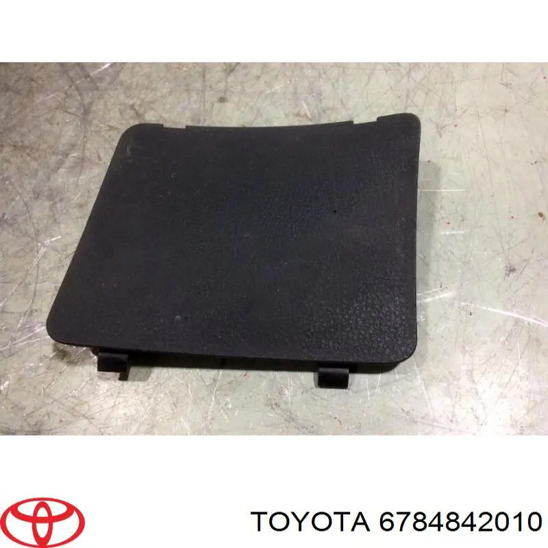 6784842010 Toyota 