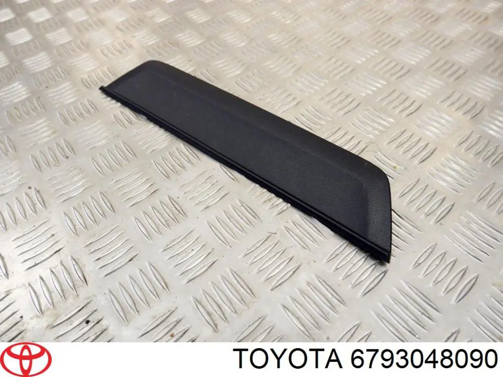  6793048090 Toyota