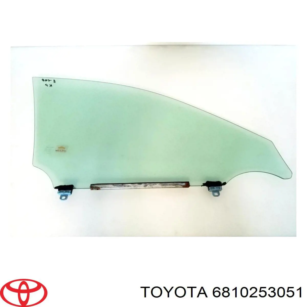 6810253051 Toyota Стекло двери передней левой