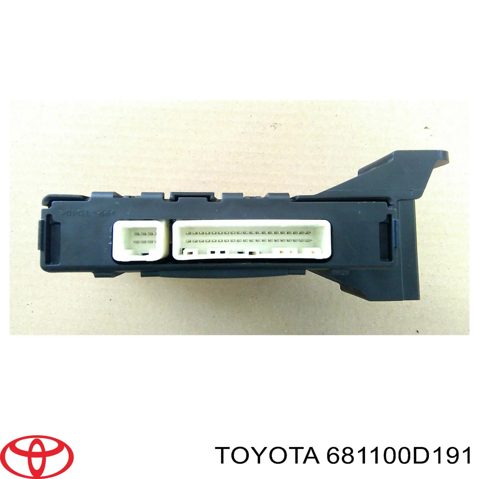 Купить 681100D191 Toyota Стекло двери передней правой
