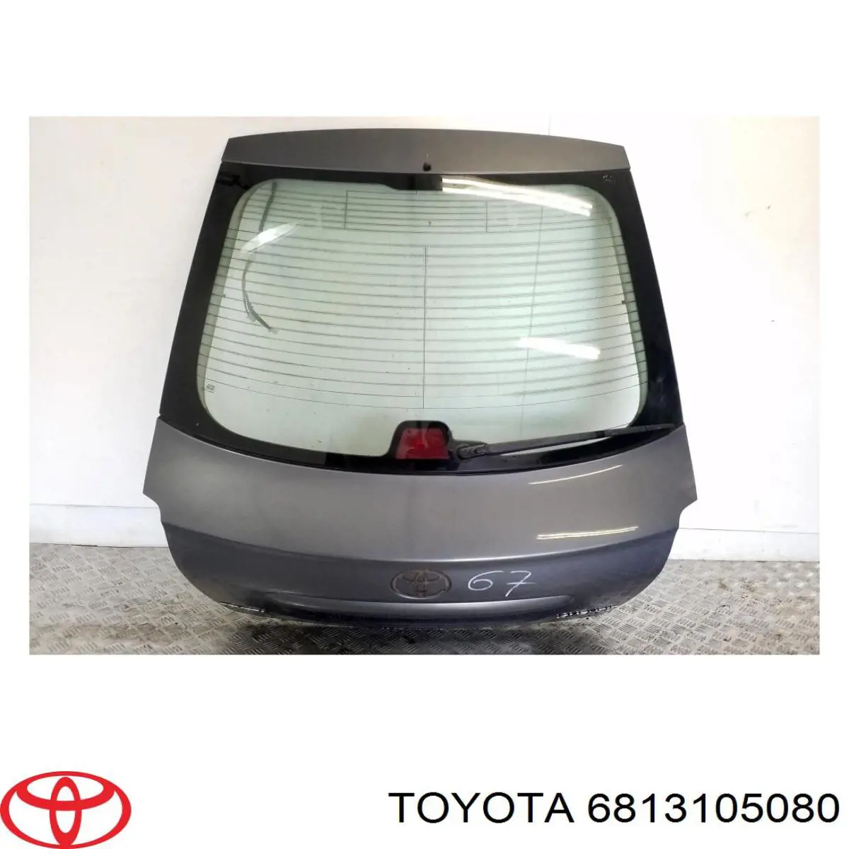 6813105080 Toyota стекло багажника двери 3/5-й задней (ляды)