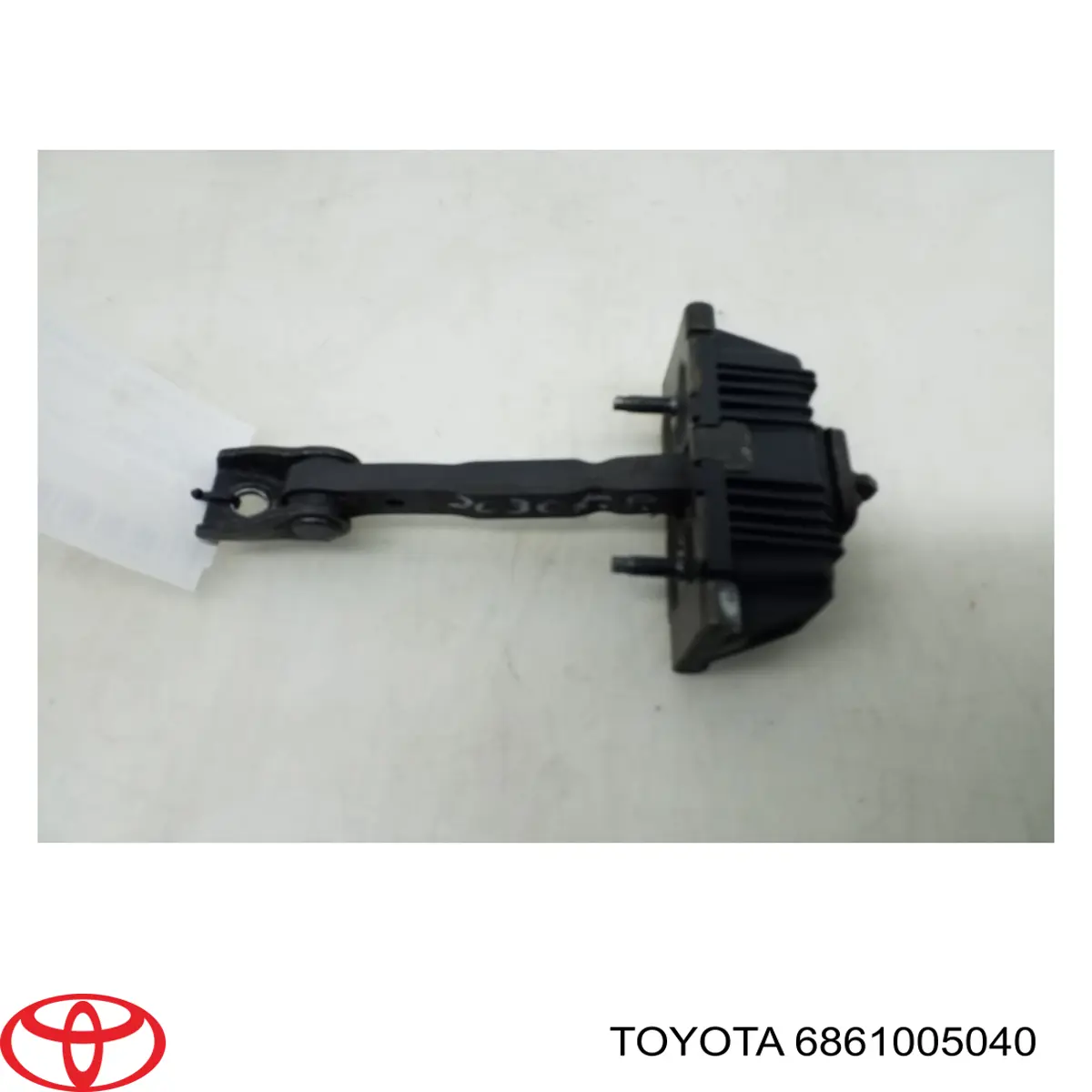 Купить 6861005040 Toyota Ограничитель открывания дверей