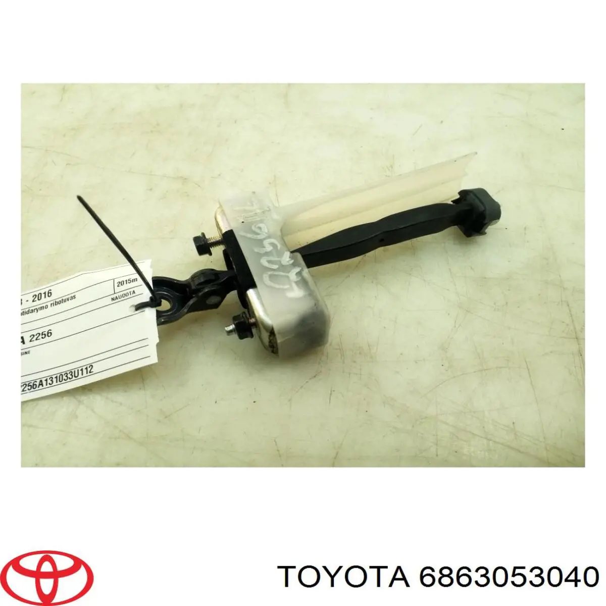 6863053040 Toyota 