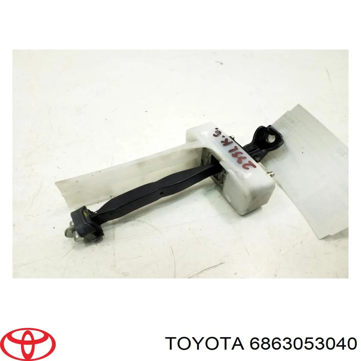  Toyota 6863053040 цена, от 24.07 USD
