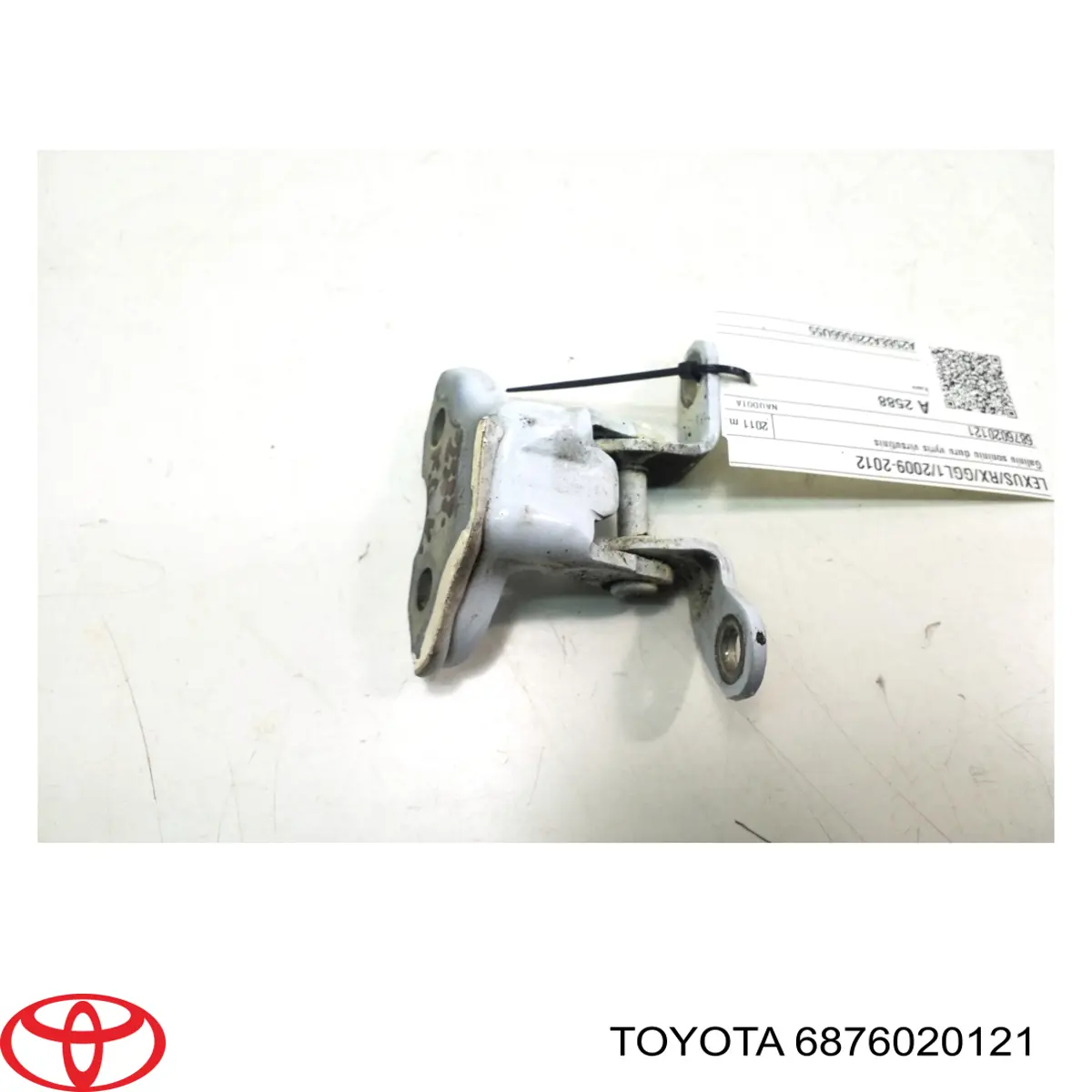 Дверной шарнир задний левый Toyota 6876020121 цена, от 10.16 USD