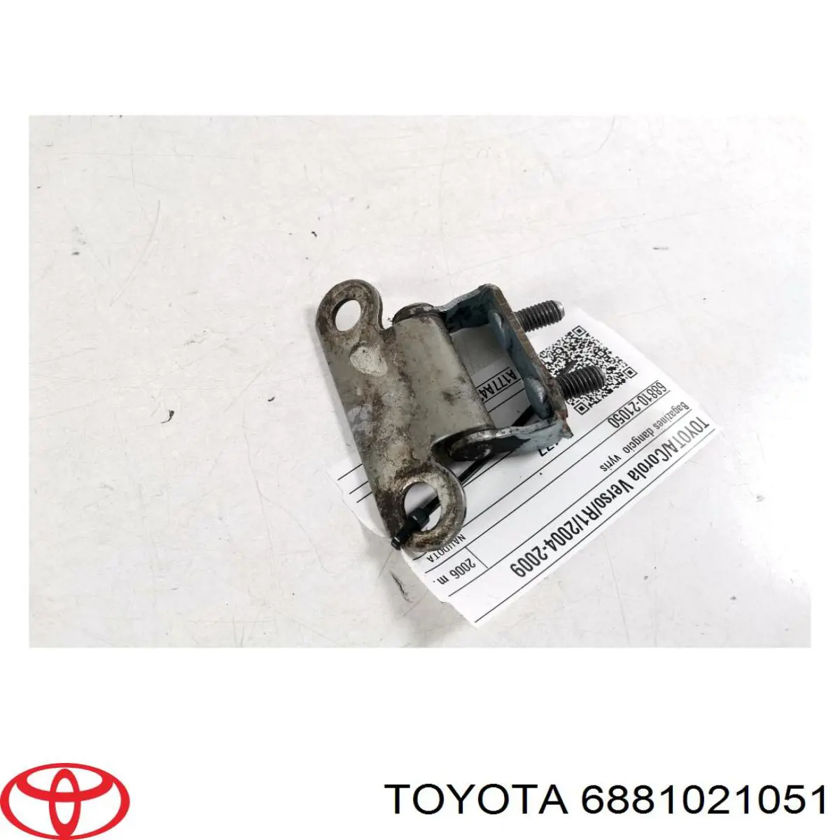 6881021051 Toyota 