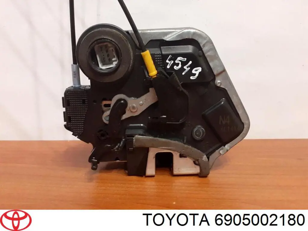 Замок задней двери, правой Toyota 6905002180 цена, от 10.61 USD