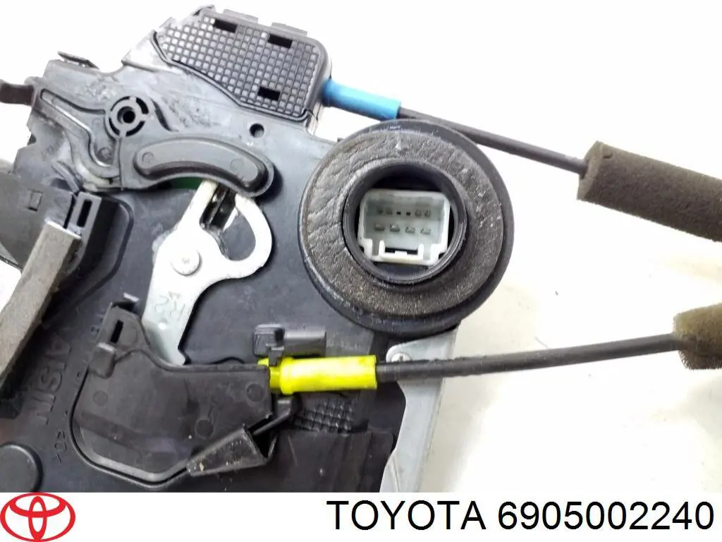 Купить 6905002240 Toyota Замок двери задней правой