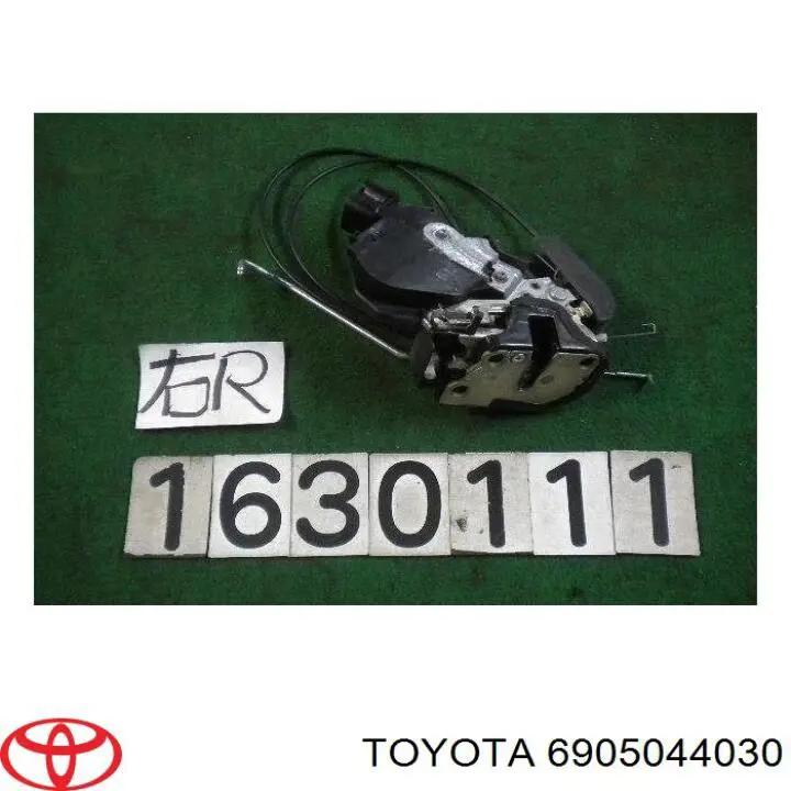 Замок задней двери, правой Toyota Picnic минивэн (XM1) (1996 - 2001) цена, от 264.34 USD
