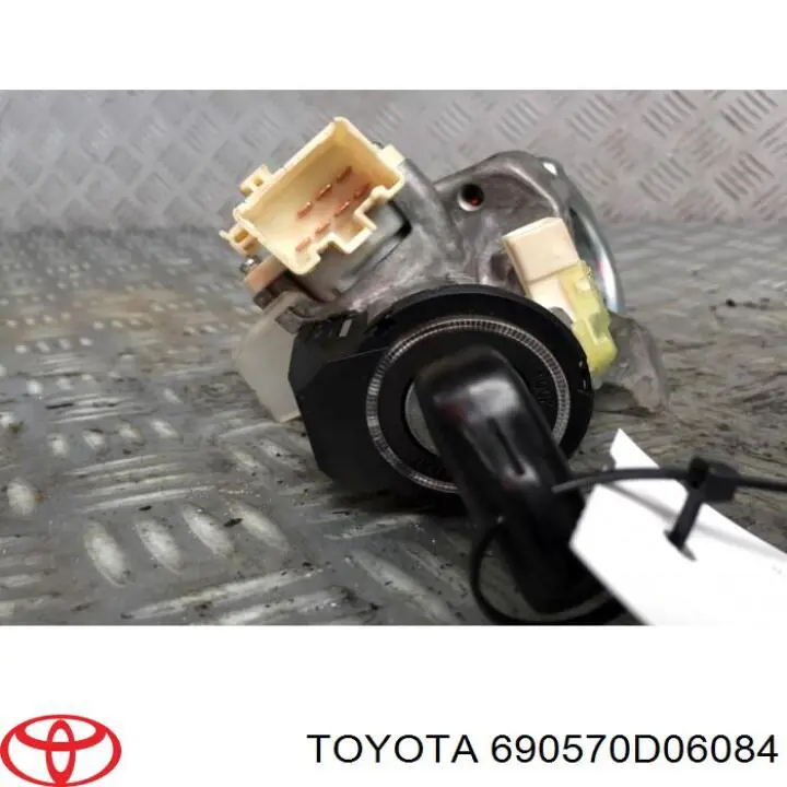  690570D06084 Toyota