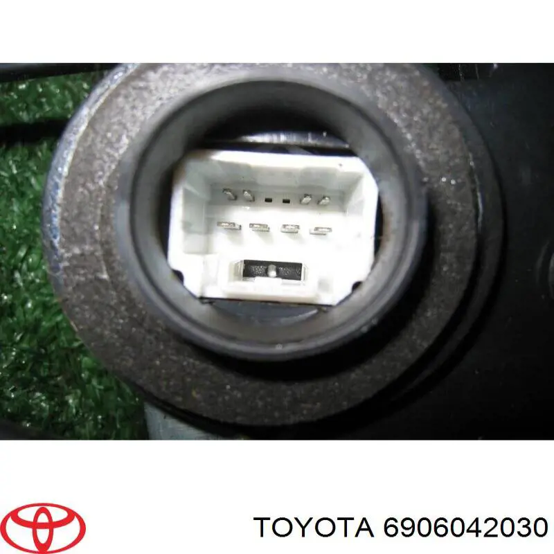 6906042030 Toyota 