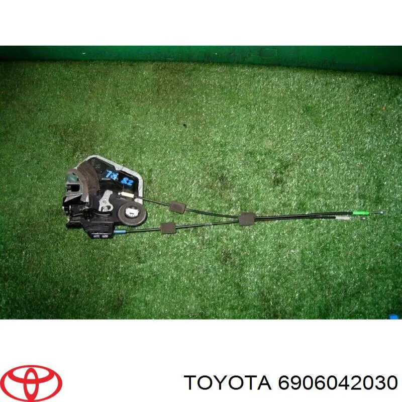  6906042030 Toyota