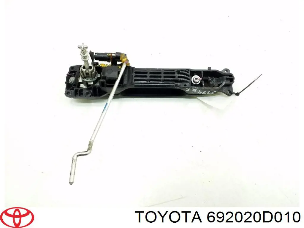 Держатель наружной ручки двери передней левой Toyota 692020D010 цена, от 7.03 USD