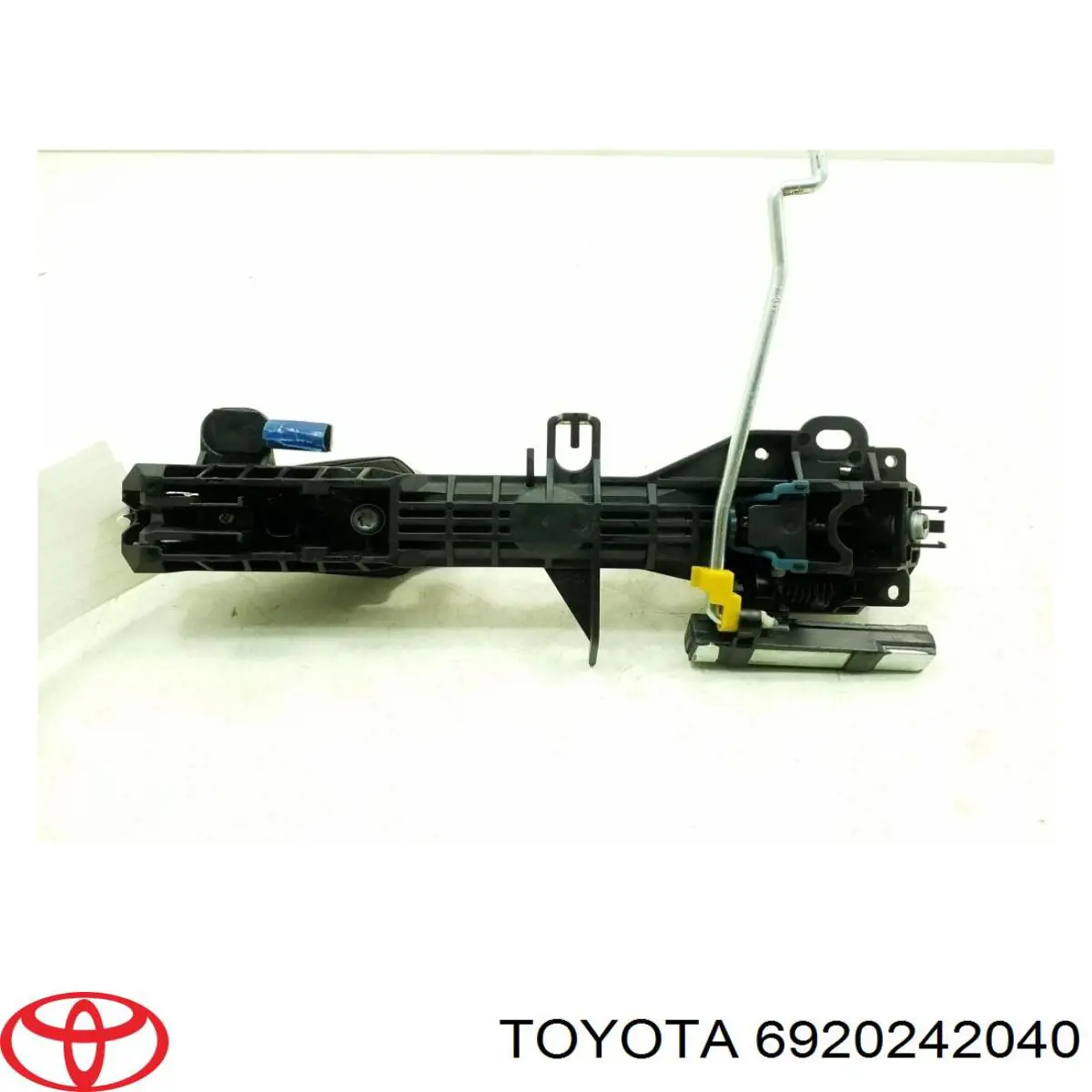 Держатель наружной ручки двери передней левой Toyota 6920242040 цена, от 16.91 USD