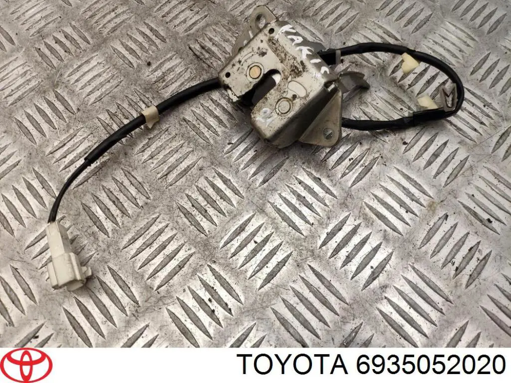 Compre Fecho de tampa de porta-malas (de 3ª/5ª porta traseira) Toyota Yaris 