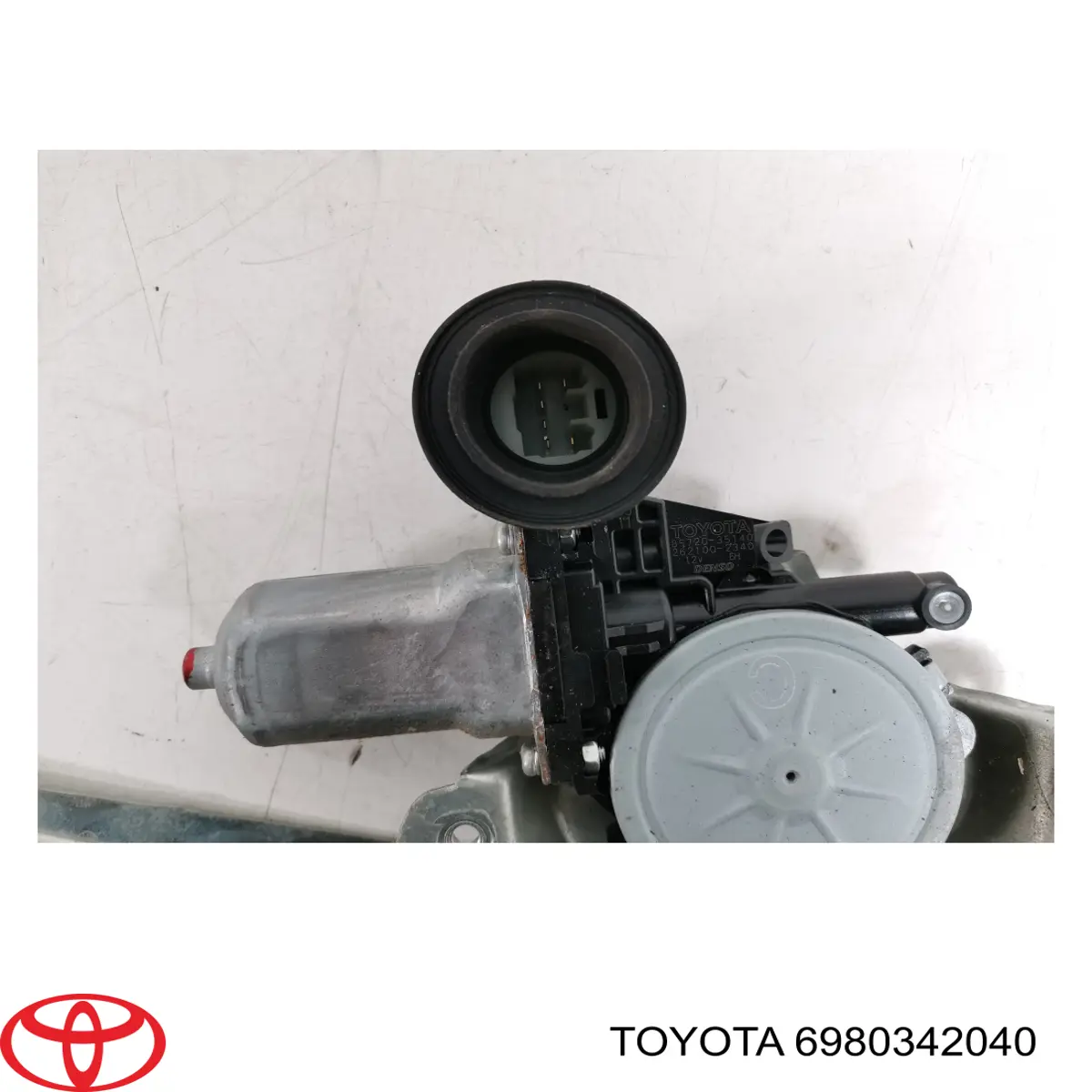 6980342040 Toyota  Механизм стеклоподъемника правой задней двери