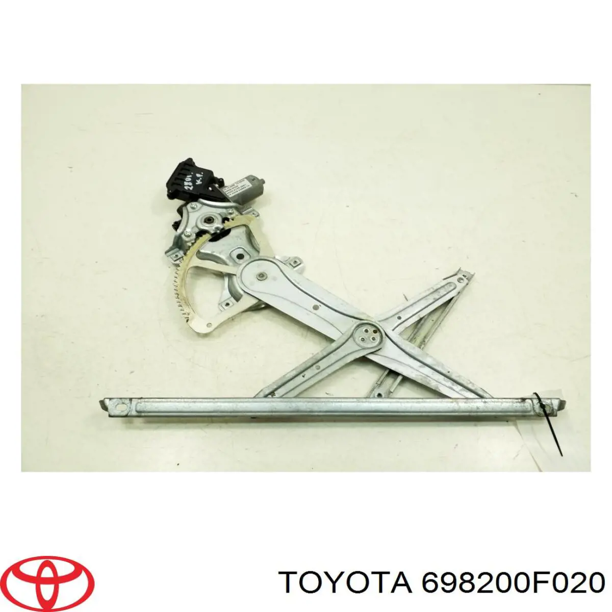 Механизм стеклоподъемника водительской двери Toyota 698200F020 цена, от 17.08 USD