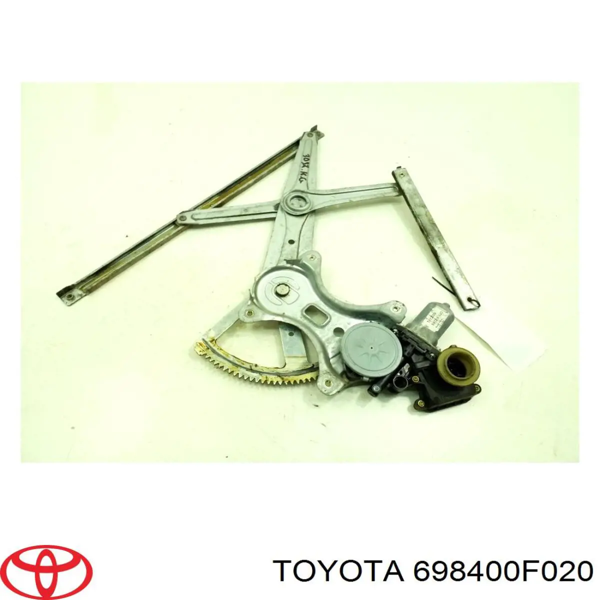 Стеклоподъемник левой задней двери Toyota 698400F020